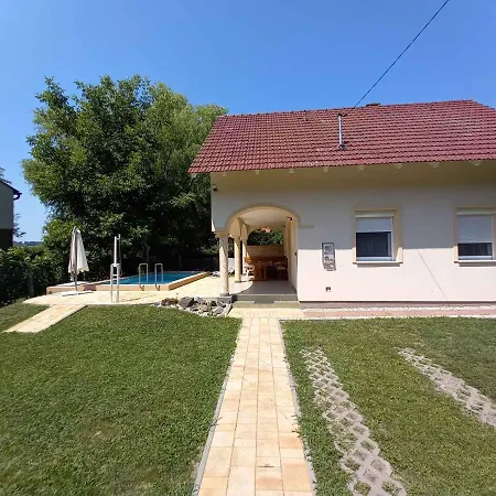 In Badacsony/balaton 18019 Holiday home